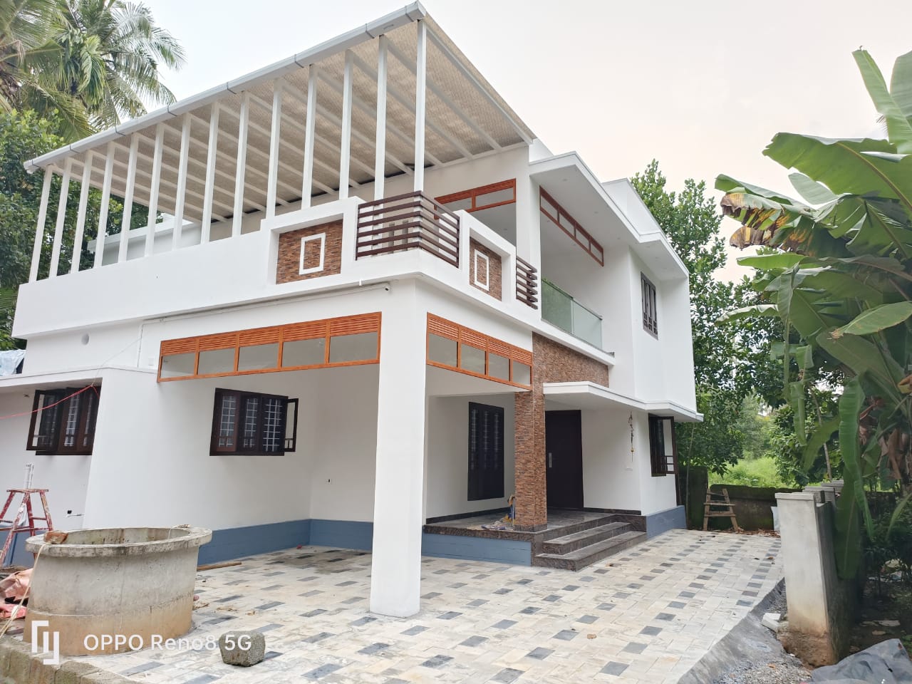 2270sqft ,6 cent house ,4 km from Thrissur town