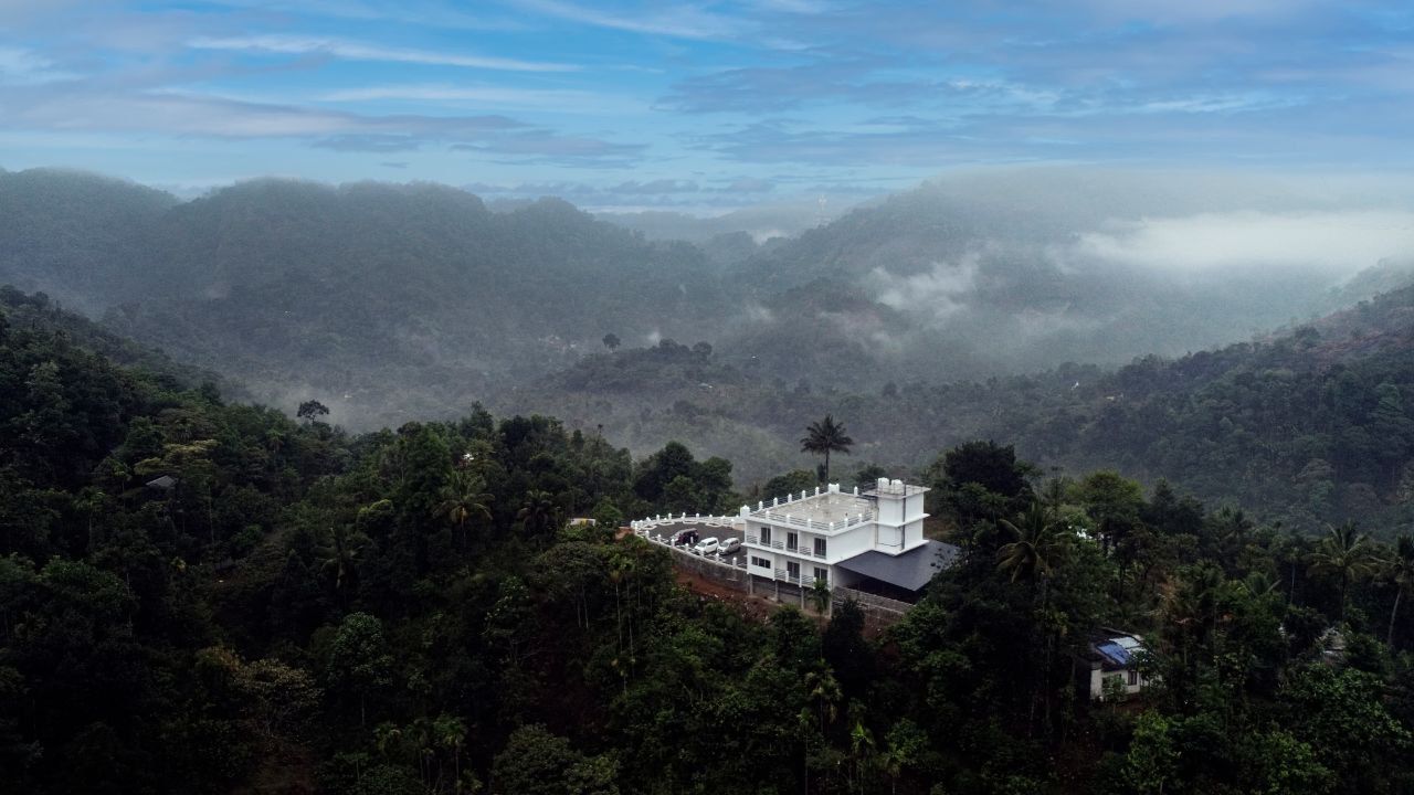 MUNNAR RESORT FOR SALE