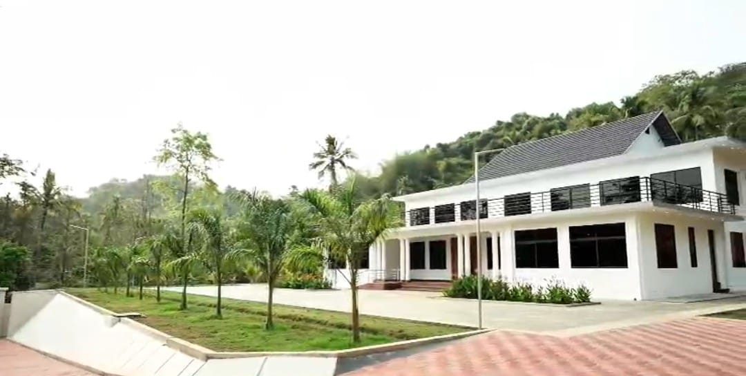 Small Image