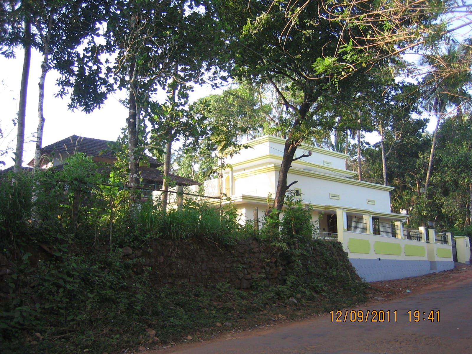 Small Image