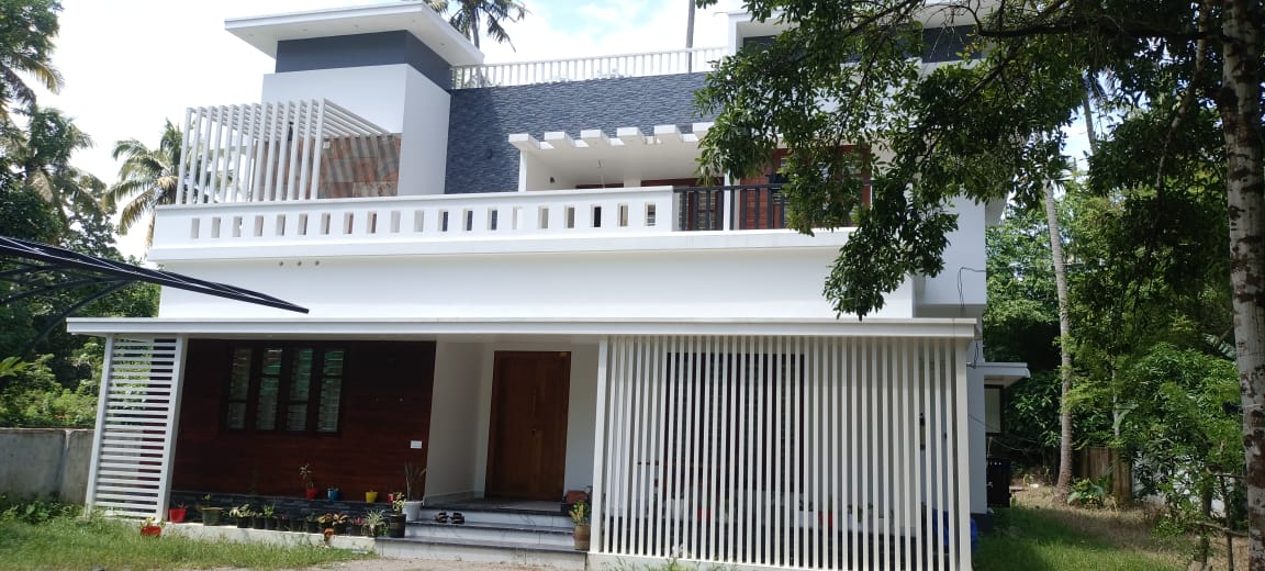 MALA NEITHAKUDY | 10 CENT | 2450 SQFT | 4 BHK | MALA TOWN NEAR | ALL FACILITIES |