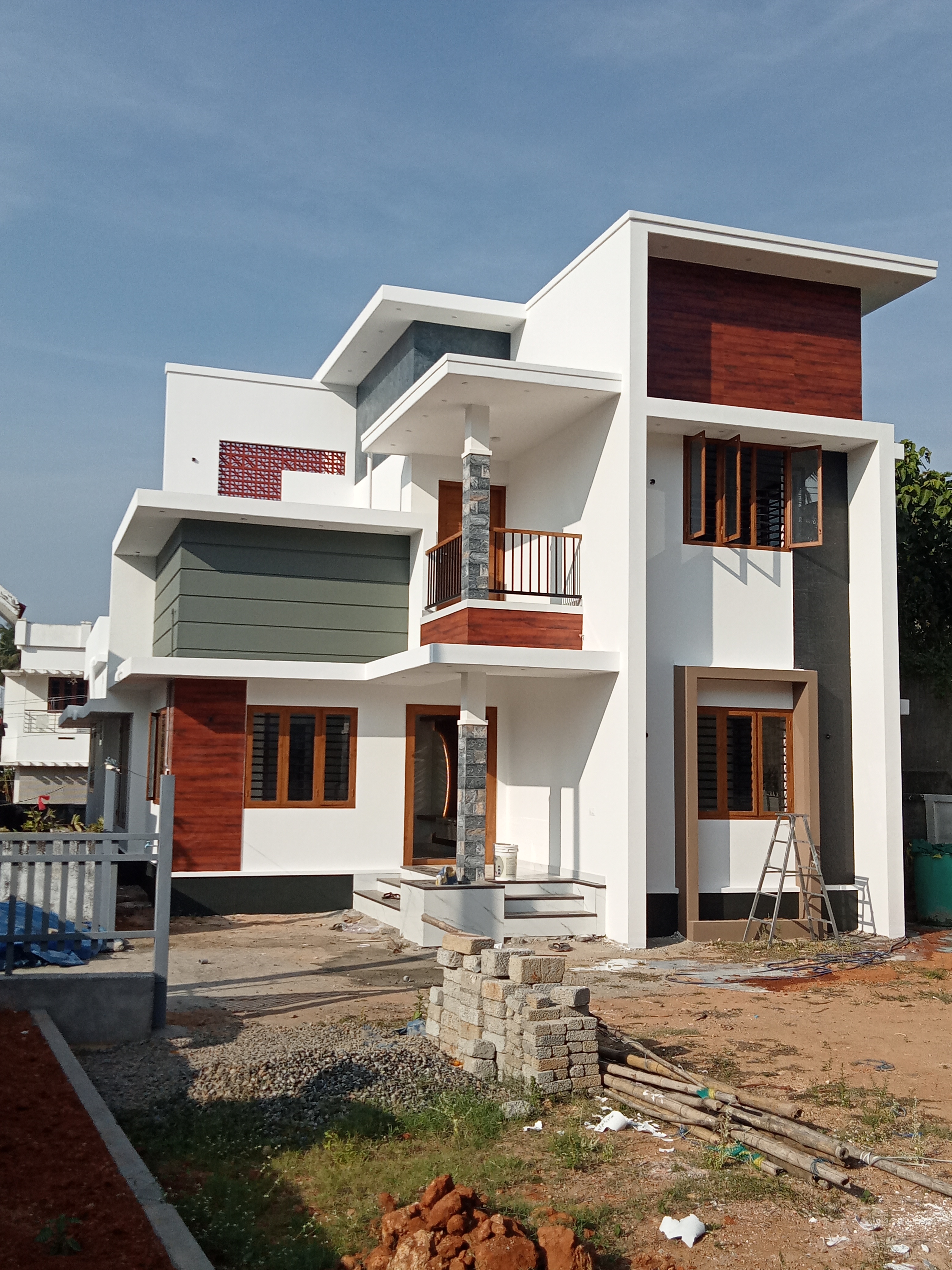 THRISSUR , PUTHOOR - NEW HOUSE FOR SALE 