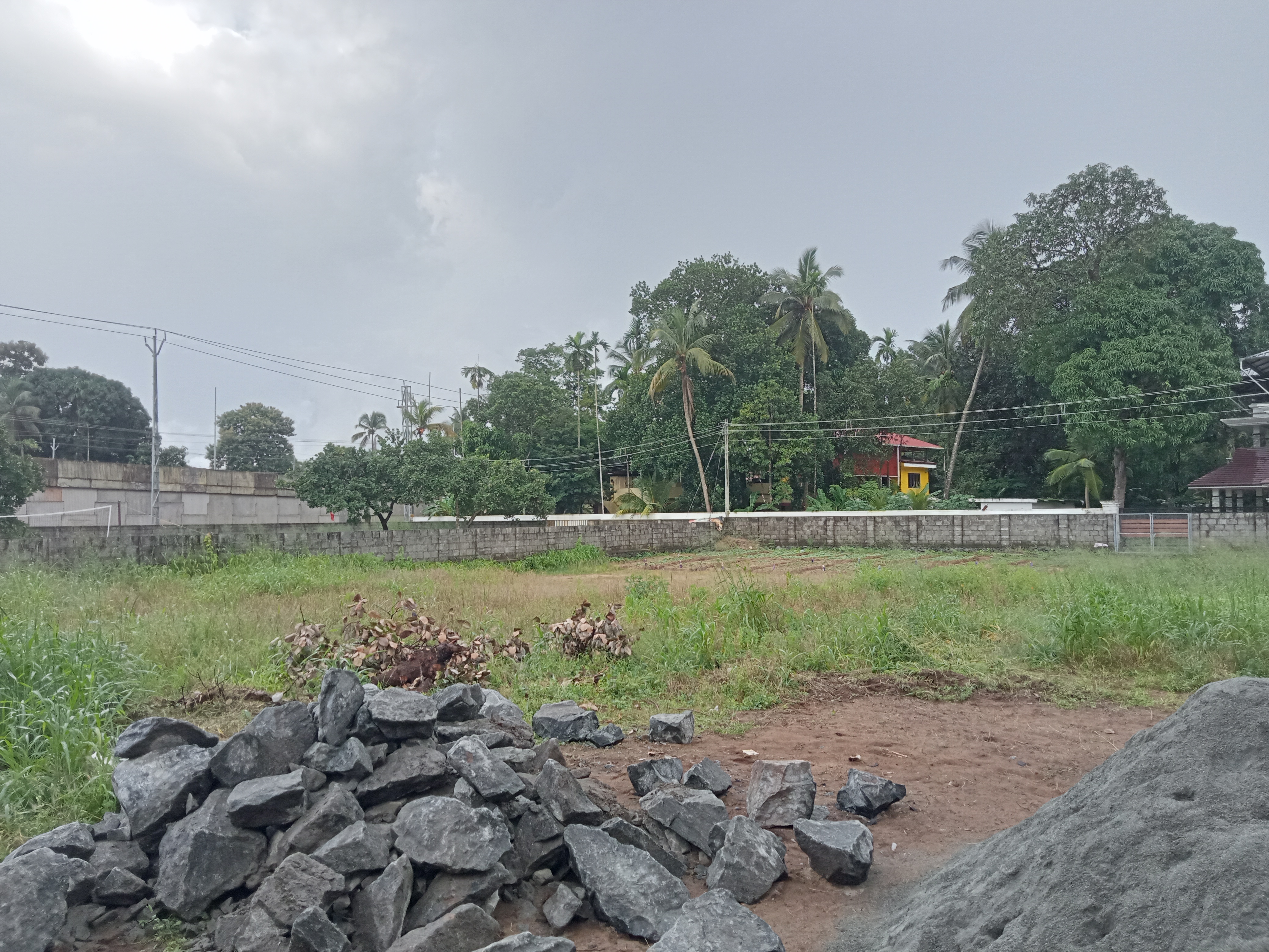 LAND FOR SALE | CHAVAKAD MANATHALA | 42 CENT