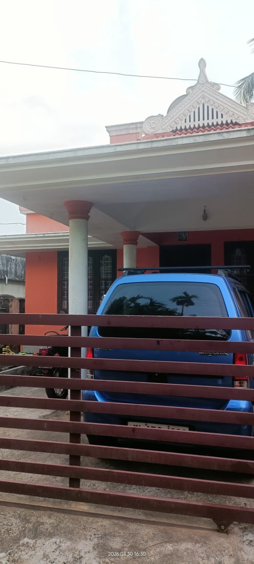 PERINCHERY | HOUSE FOR SALE | 5 CENT | 1100 SQFT | 2 BEDROOMS | PARKING AREA |