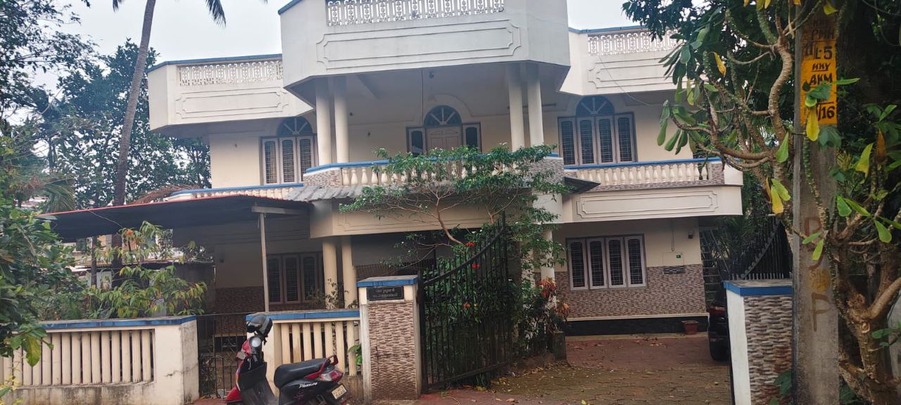 Thrissur Kanimangalam | House for Sale