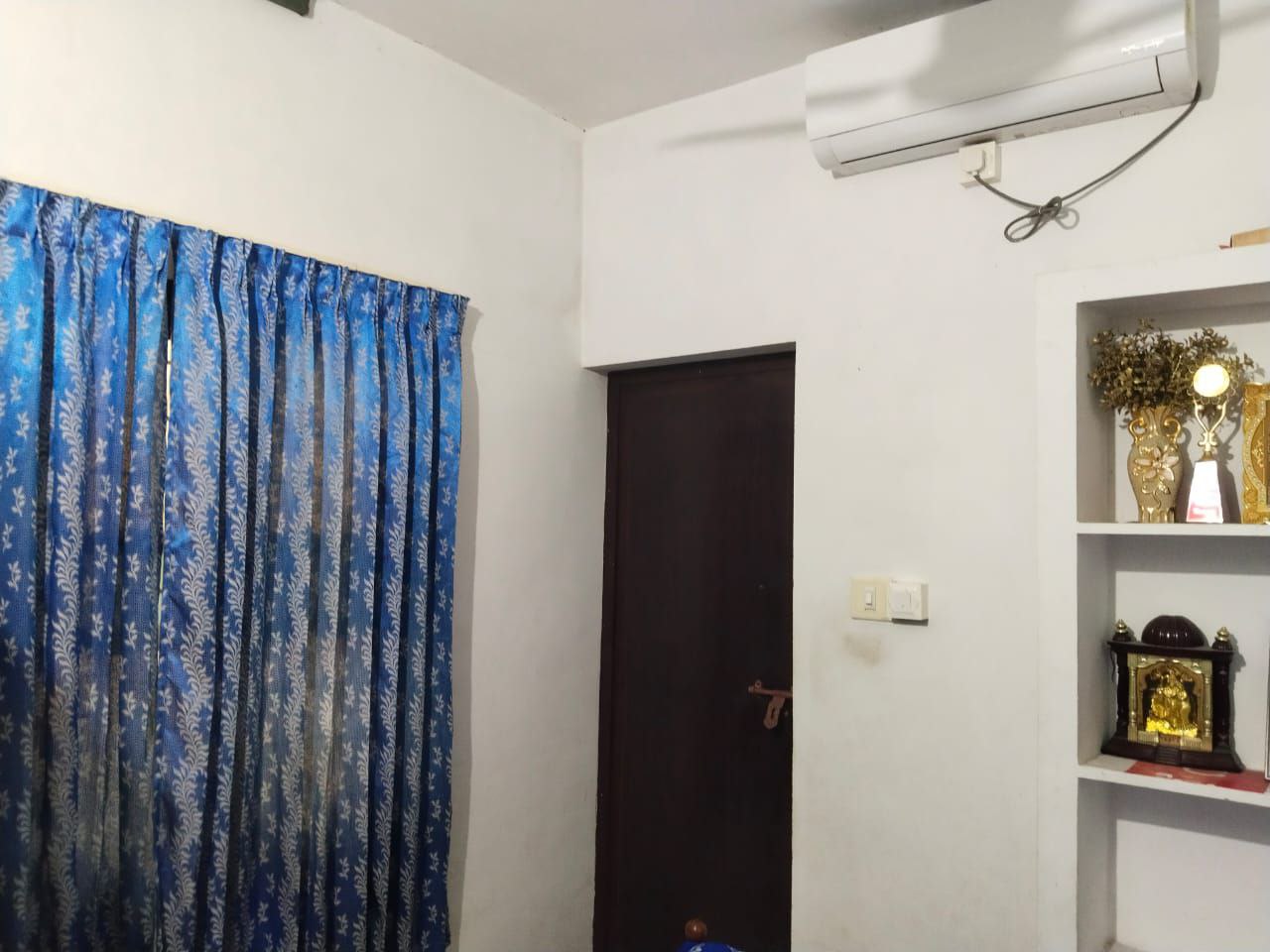 Small Image