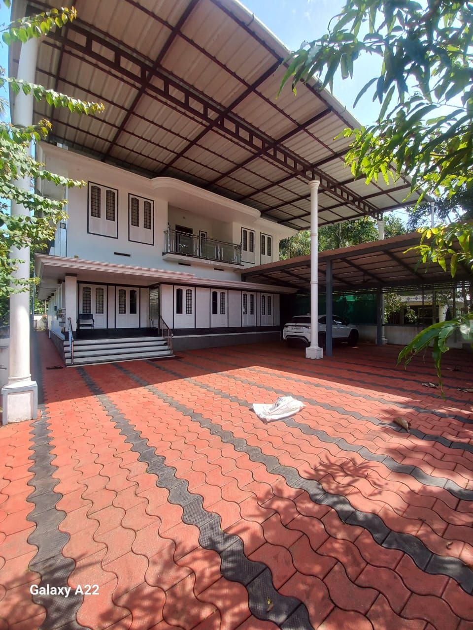 MAL A ASHTTAMICHIRA | HOUSE FOR SALE | 10 CENT | 2600 SQFT | 4 BHK | 3 ATTACHED | RESIDENTIAL AREA |