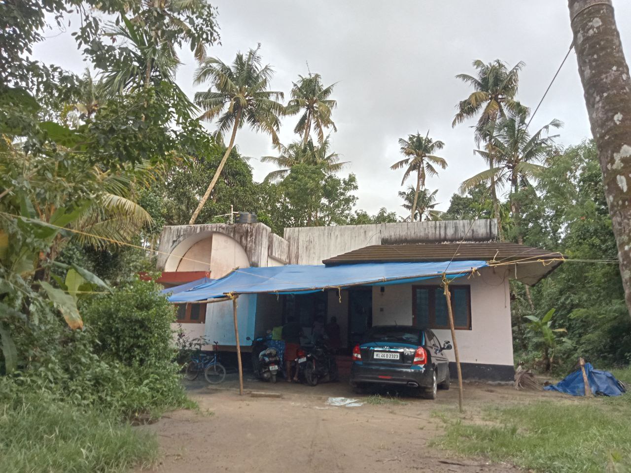 KANJANY | LAND AND OLD HOUSE | 